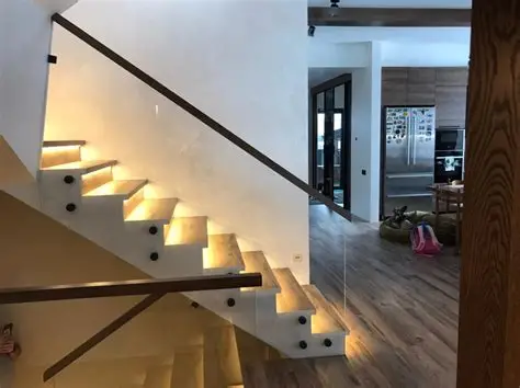 دربزين زجاج سكريت في جيزان